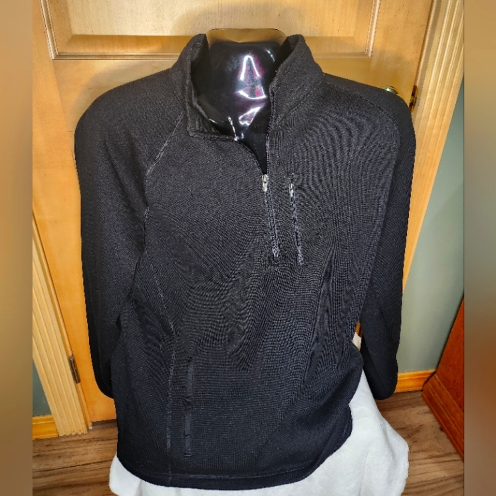 Men's pullover shirt